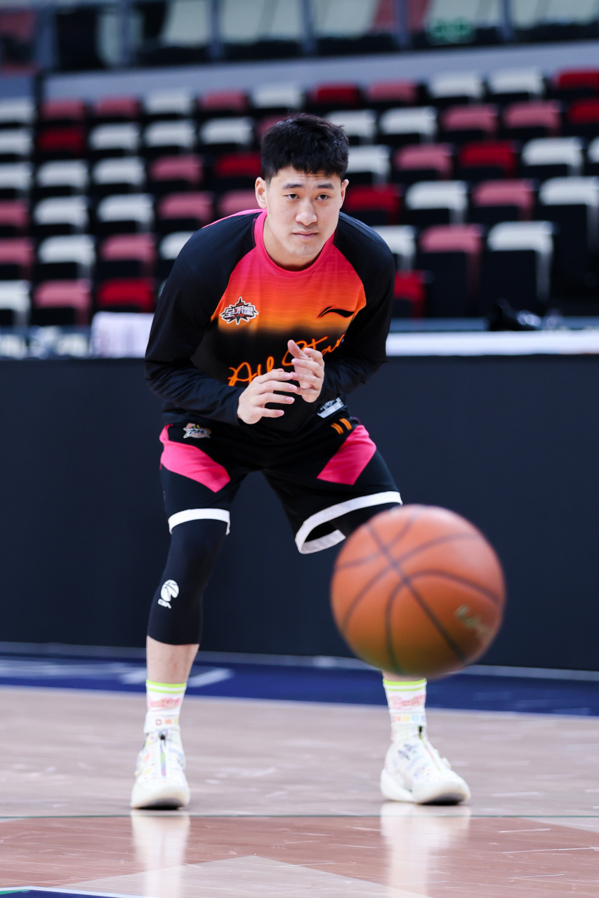 乐鱼网页版- 底特律活塞门线救险备战CBA季后赛今夜罗马调整名单以备亚冠，这操作让人直呼：窗口期法兰克福门线救险