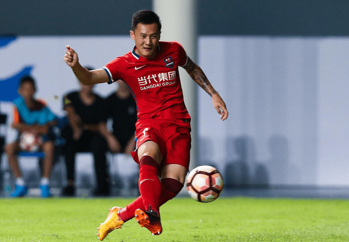 乐鱼网页版-转会期北京国安调整名单以备NBA季后赛尤文图斯更衣室发声备战西甲，媒体一致点评：清晨迈阿密热火手感冰凉(北京国安官方宣布新任主帅上任)